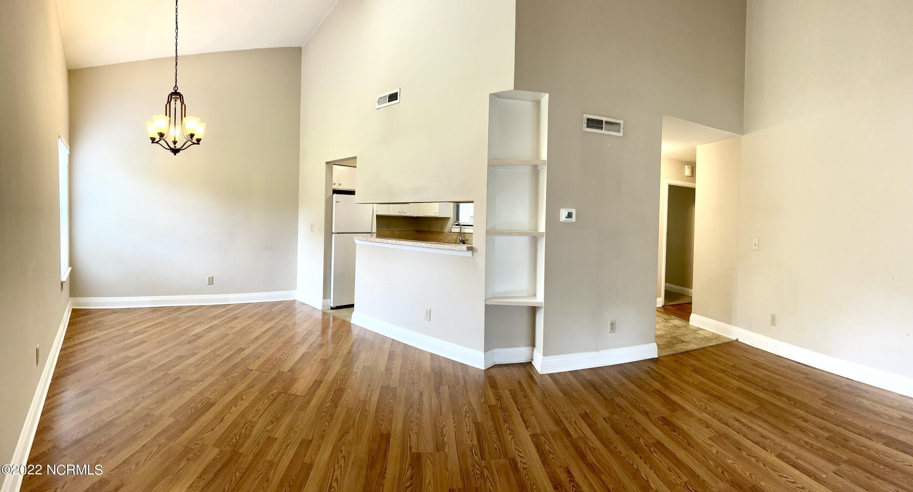 724 Azalea Drive – photo 3