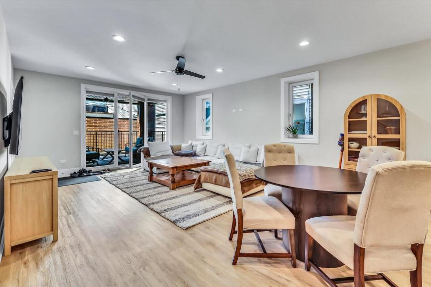 1647 West Irving Park Rd. – photo 4