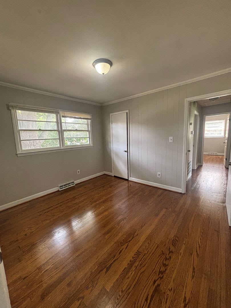 Spacious 3 bedroom home! (500.00 off first Full Months Rent ) – photo 5