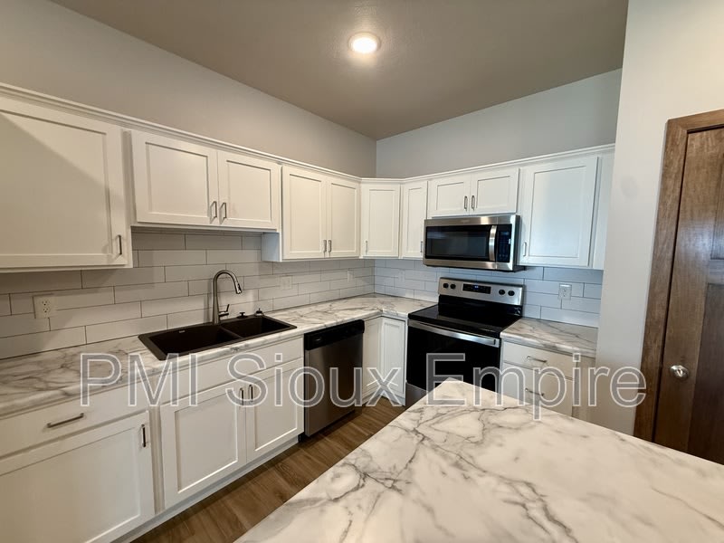 6114 E Copper Pl – photo 5