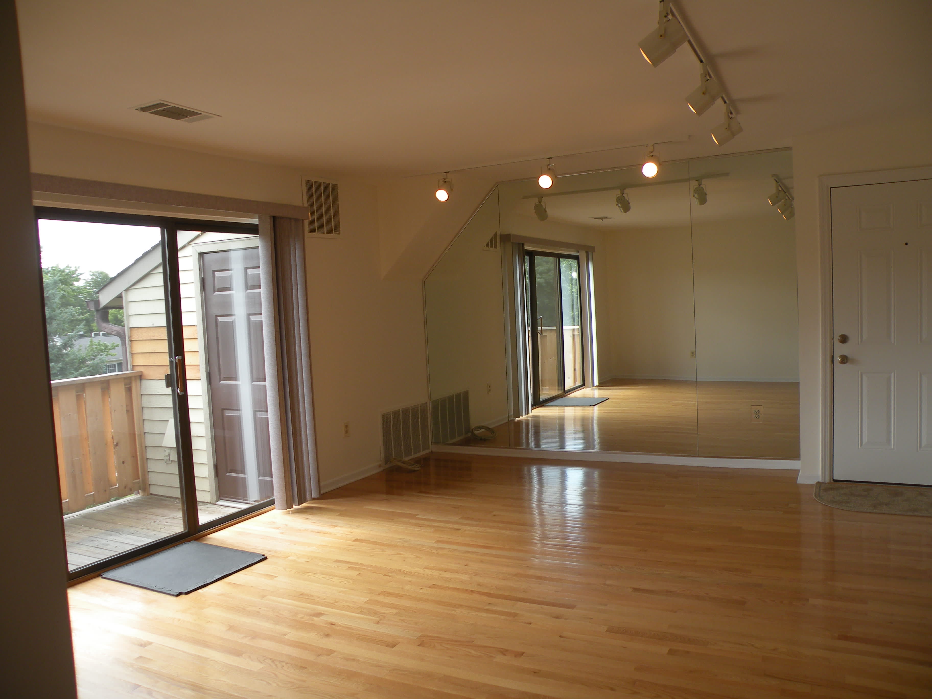 216 Hickory Court – photo 4