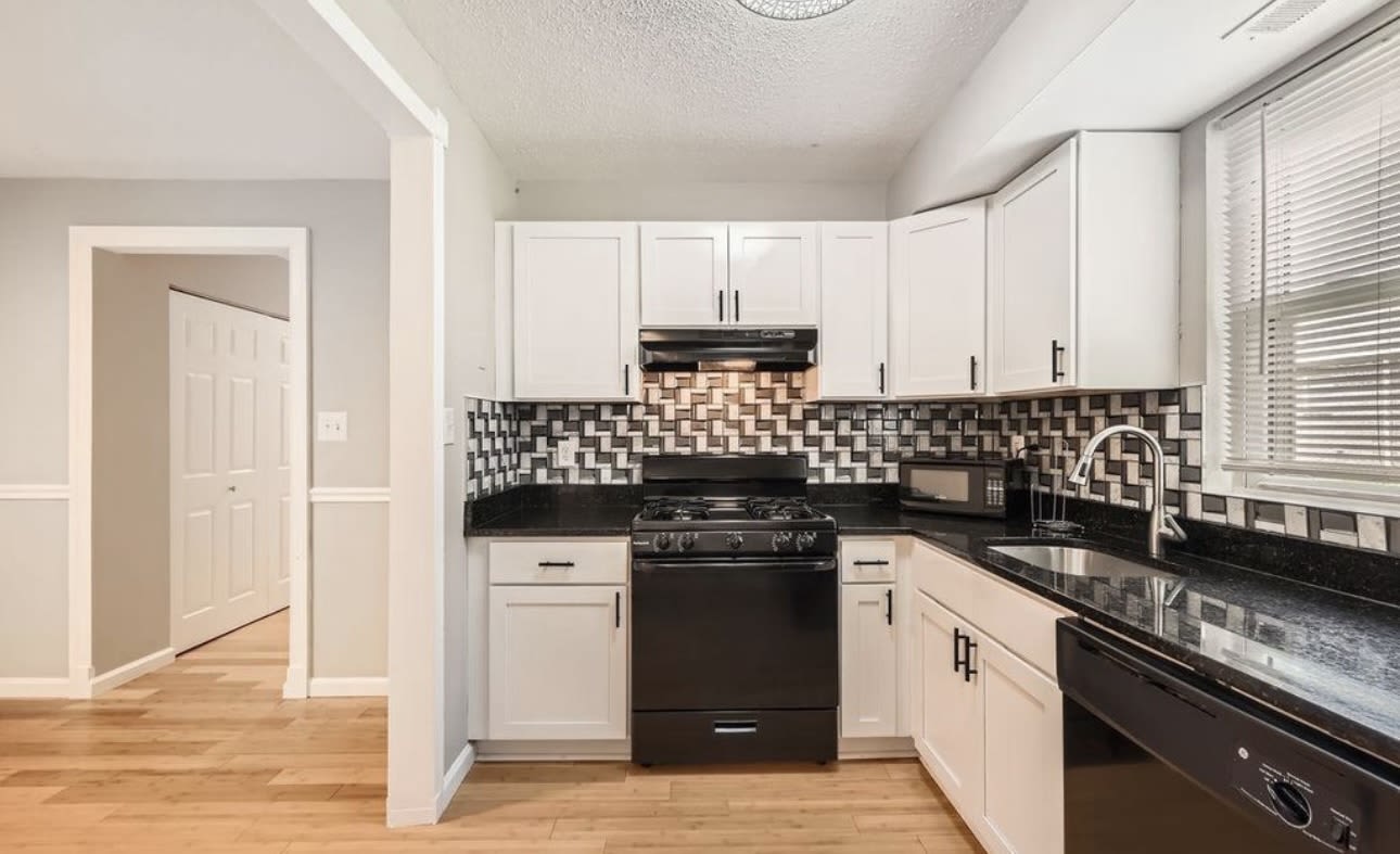 11921 Tarragon Rd – photo 5