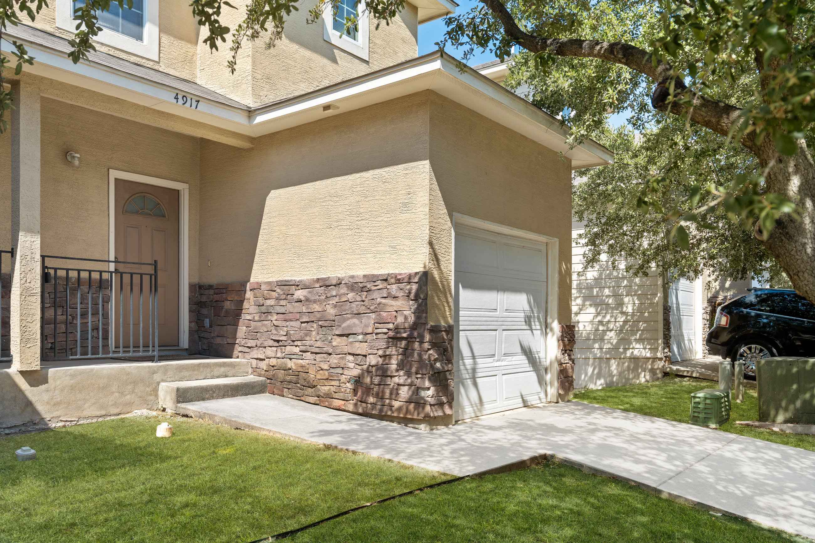 4915 Appleseed Ct – photo 2
