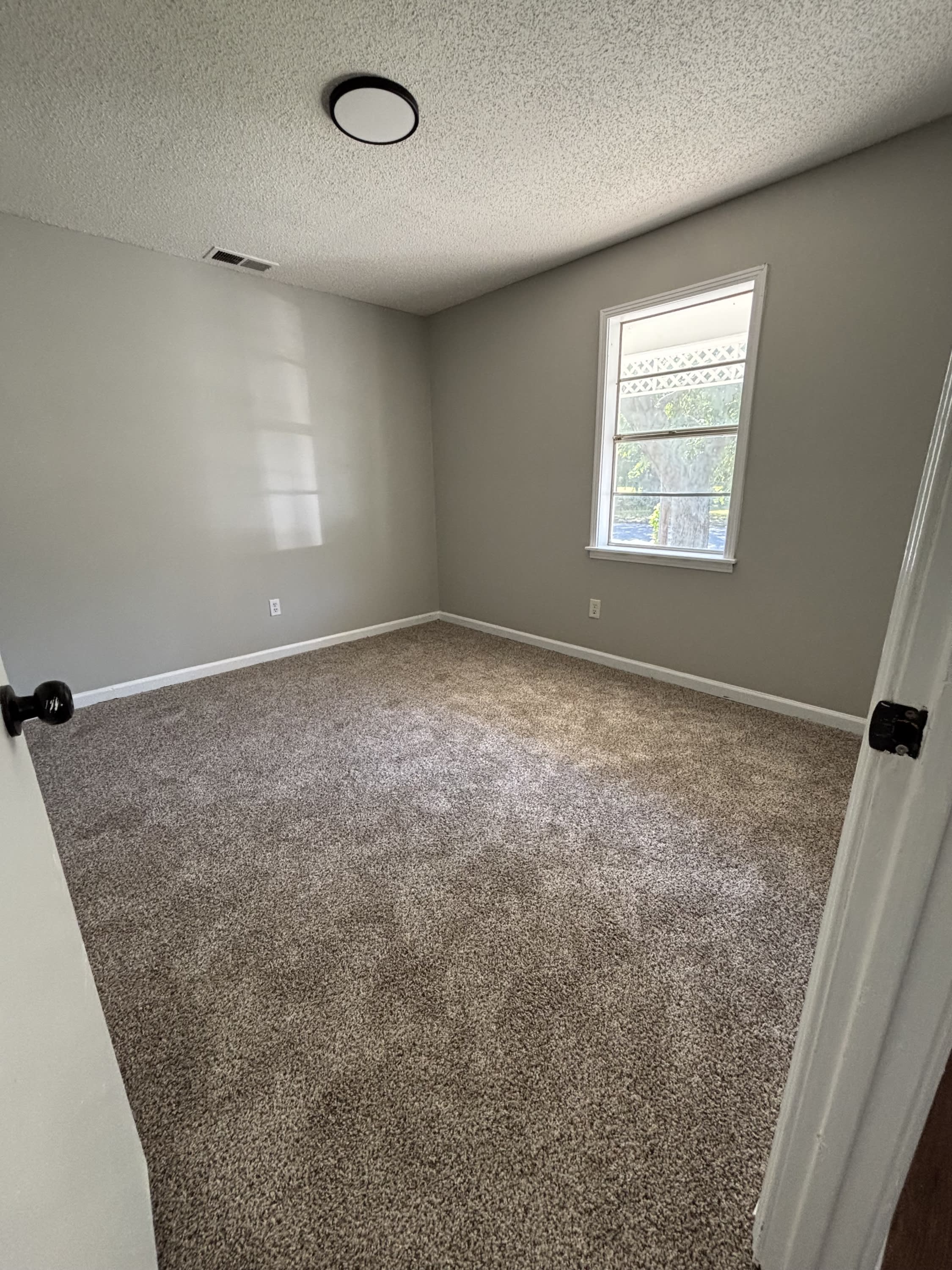 111 E Cherry – photo 5