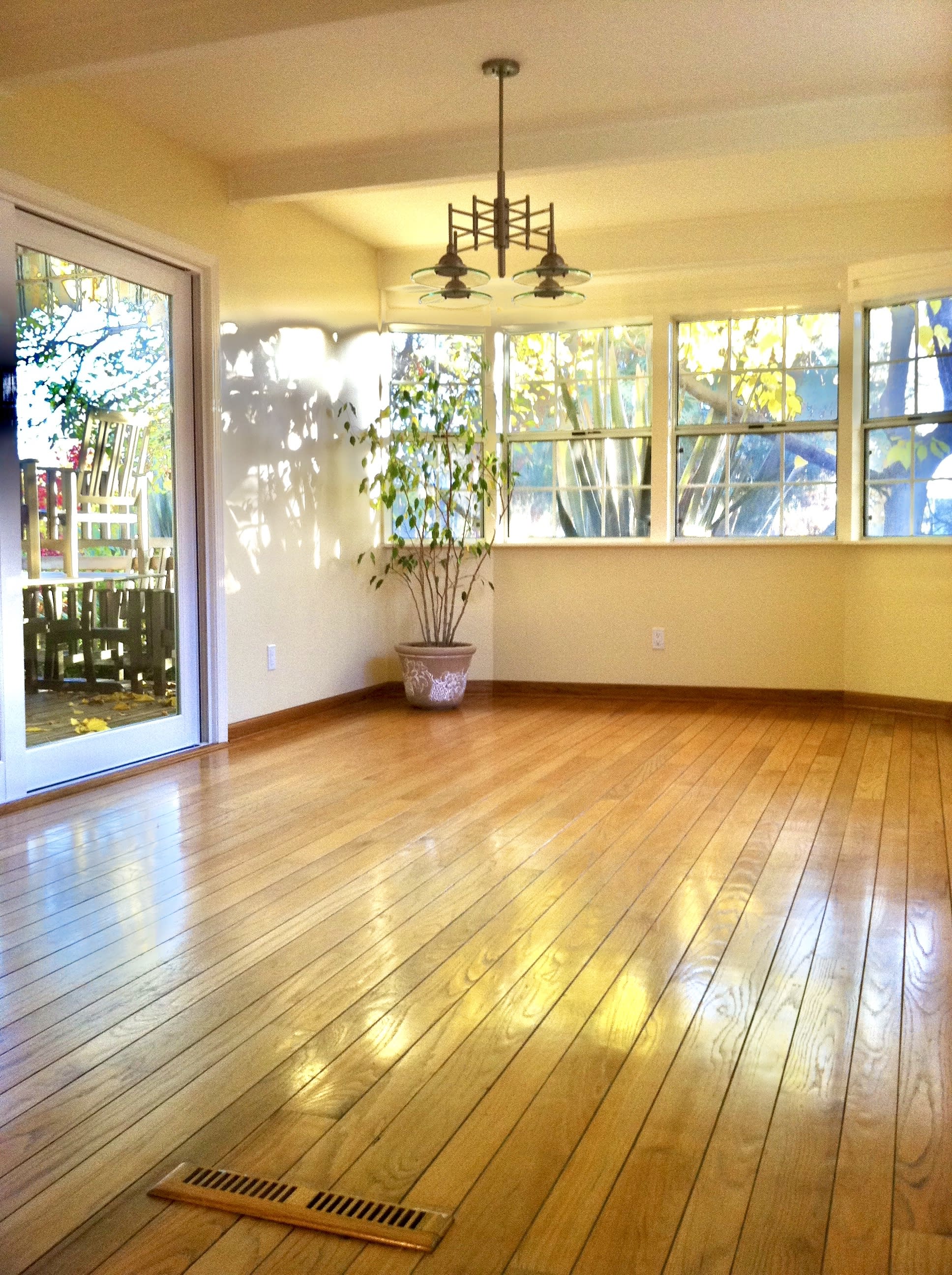 236 More Avenue – photo 3