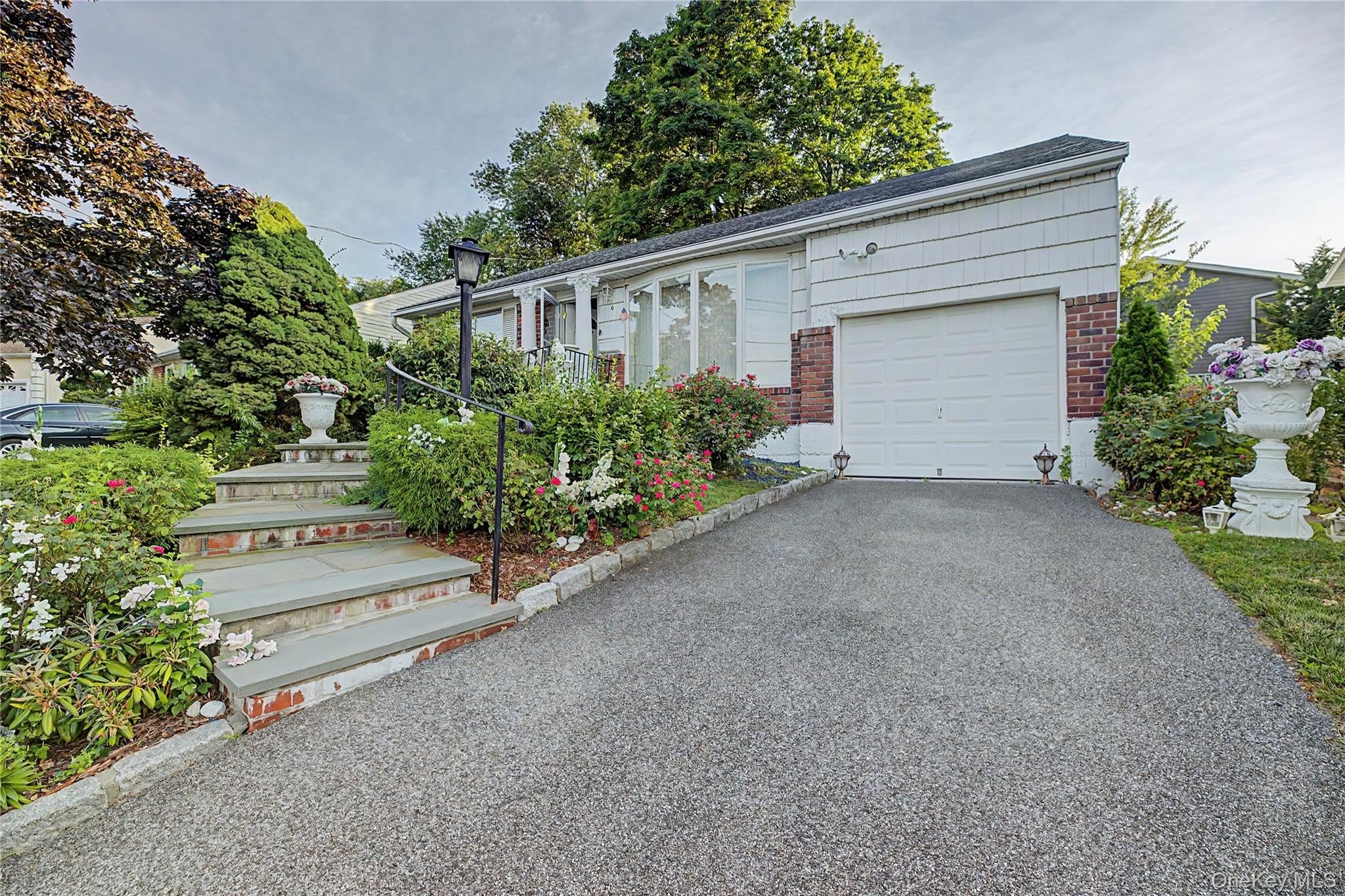 6 Westwind Road – photo 3