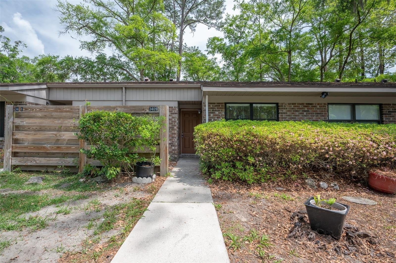 3409 NW 52ND Terrace – photo 1