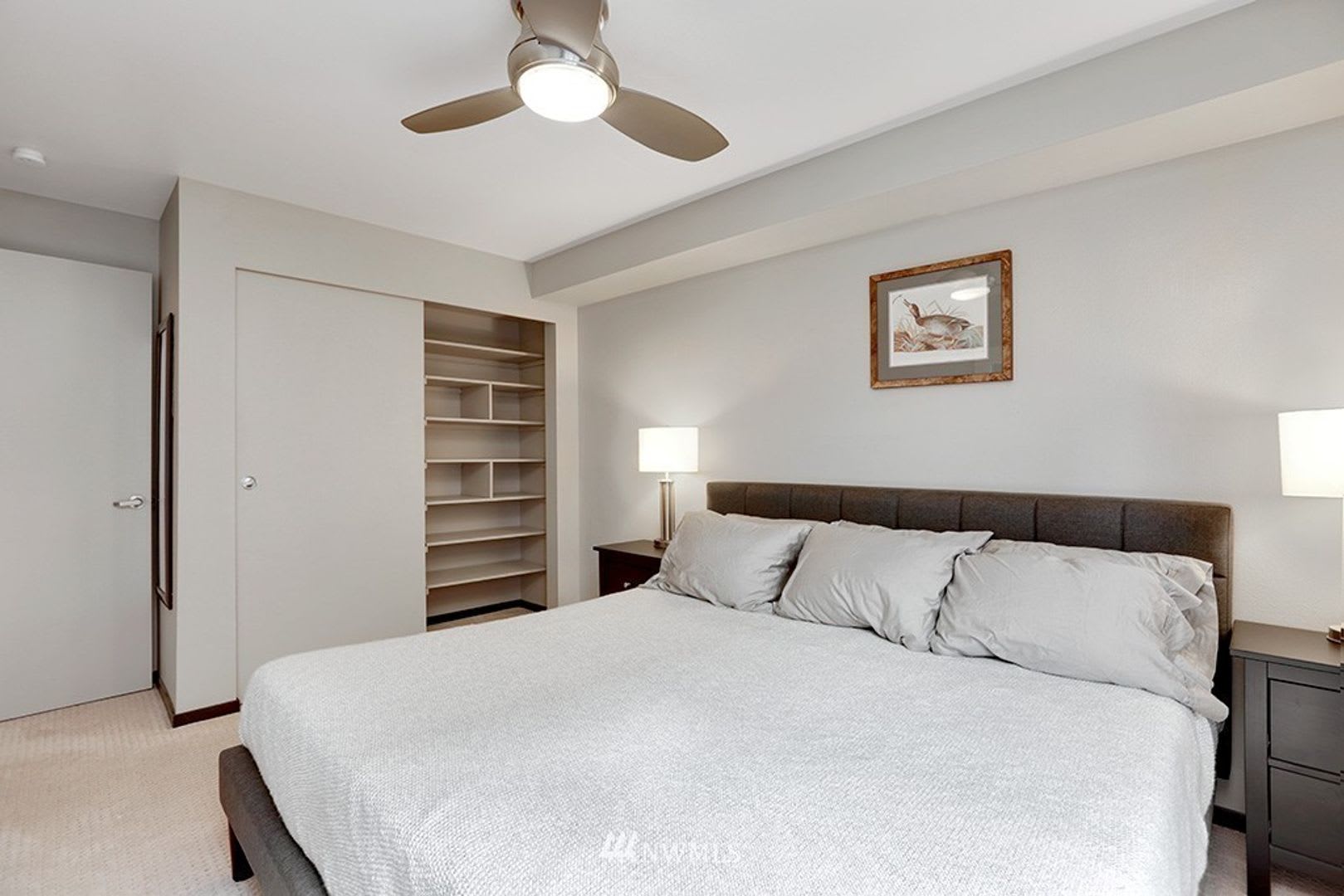 1Bd 1Ba Seattle Condo – photo 4