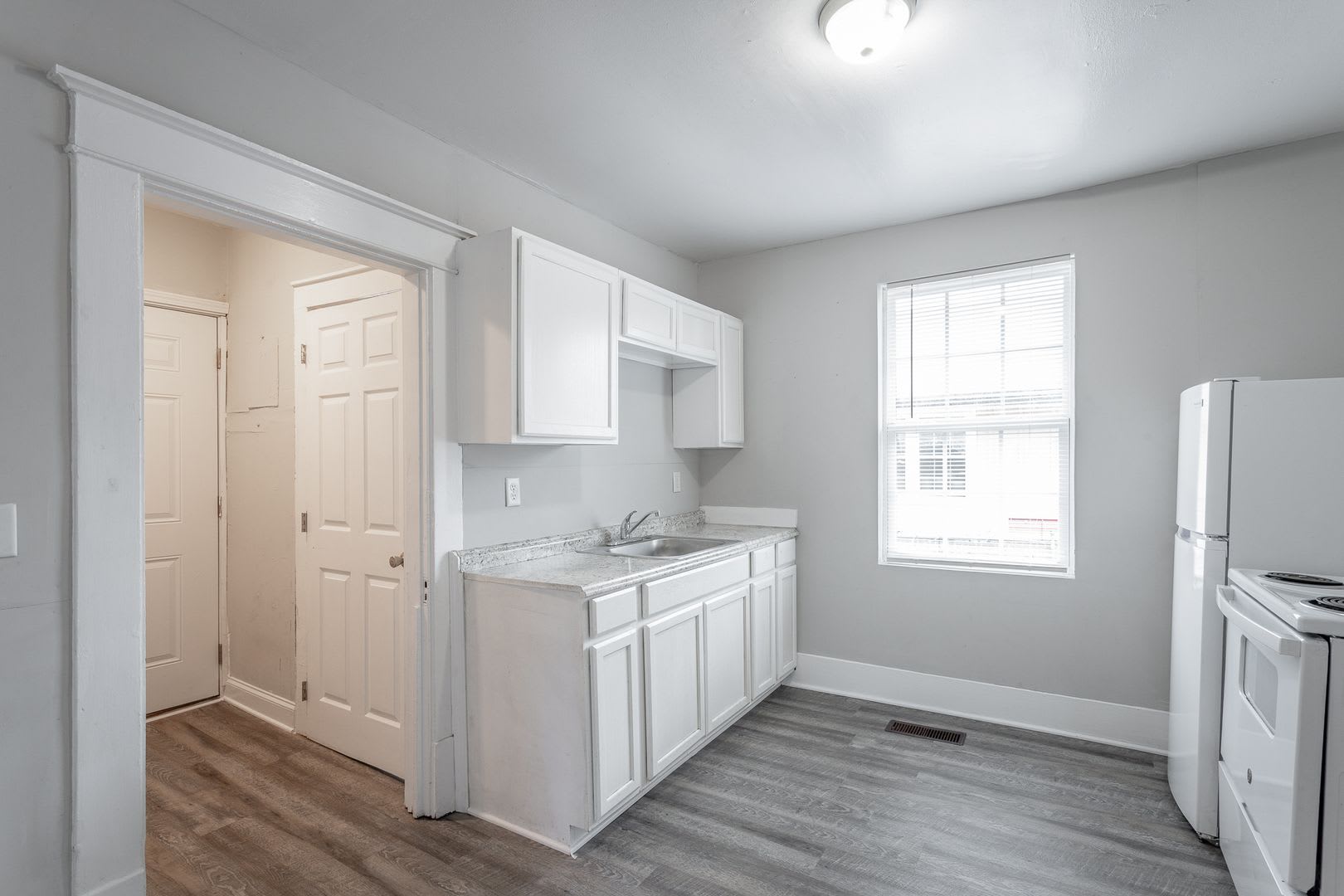 2 Bedroom Home in Mill Town Near Chattanooga’s Southside – photo 5