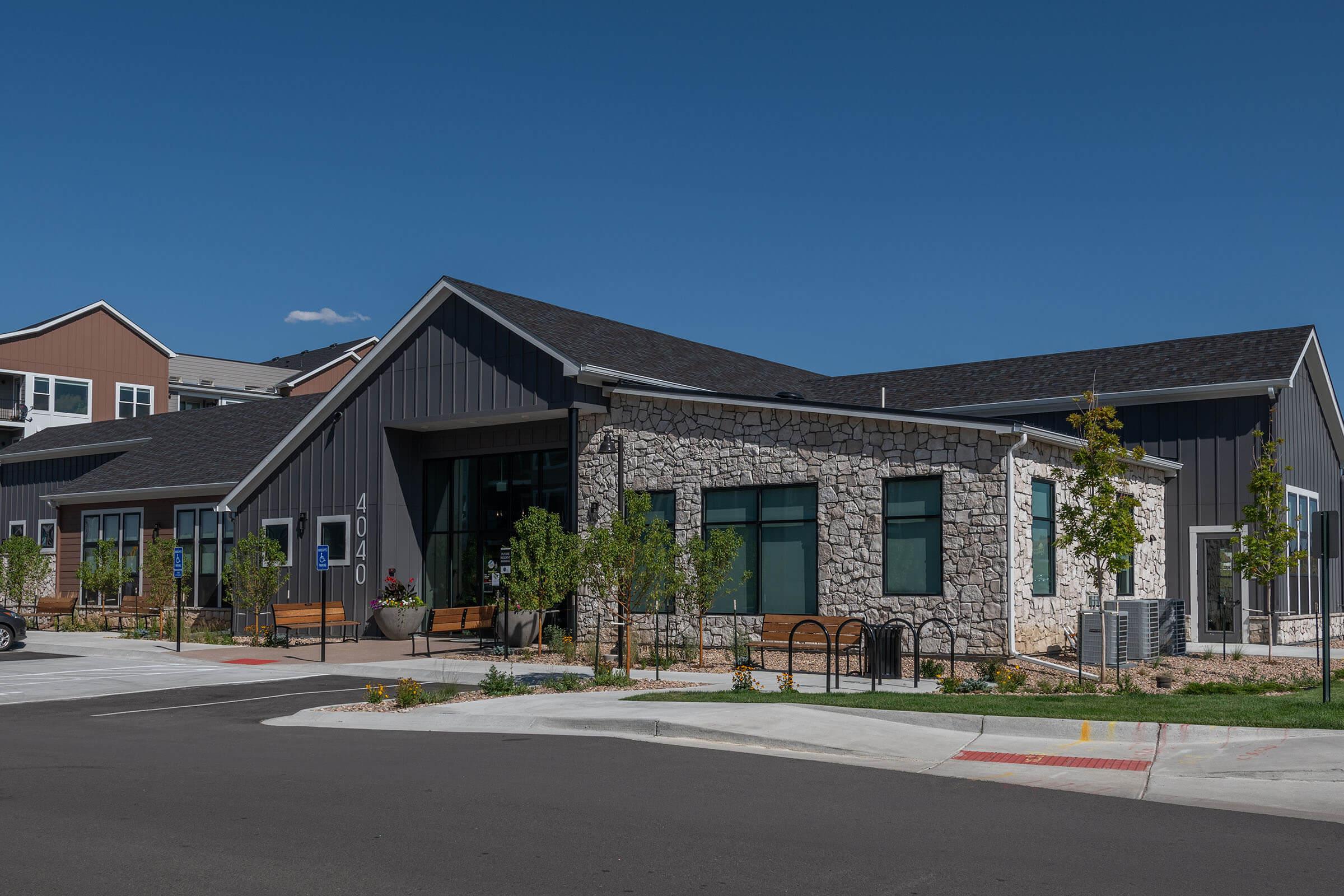 Clear Creek Crossing Apartments – photo 1