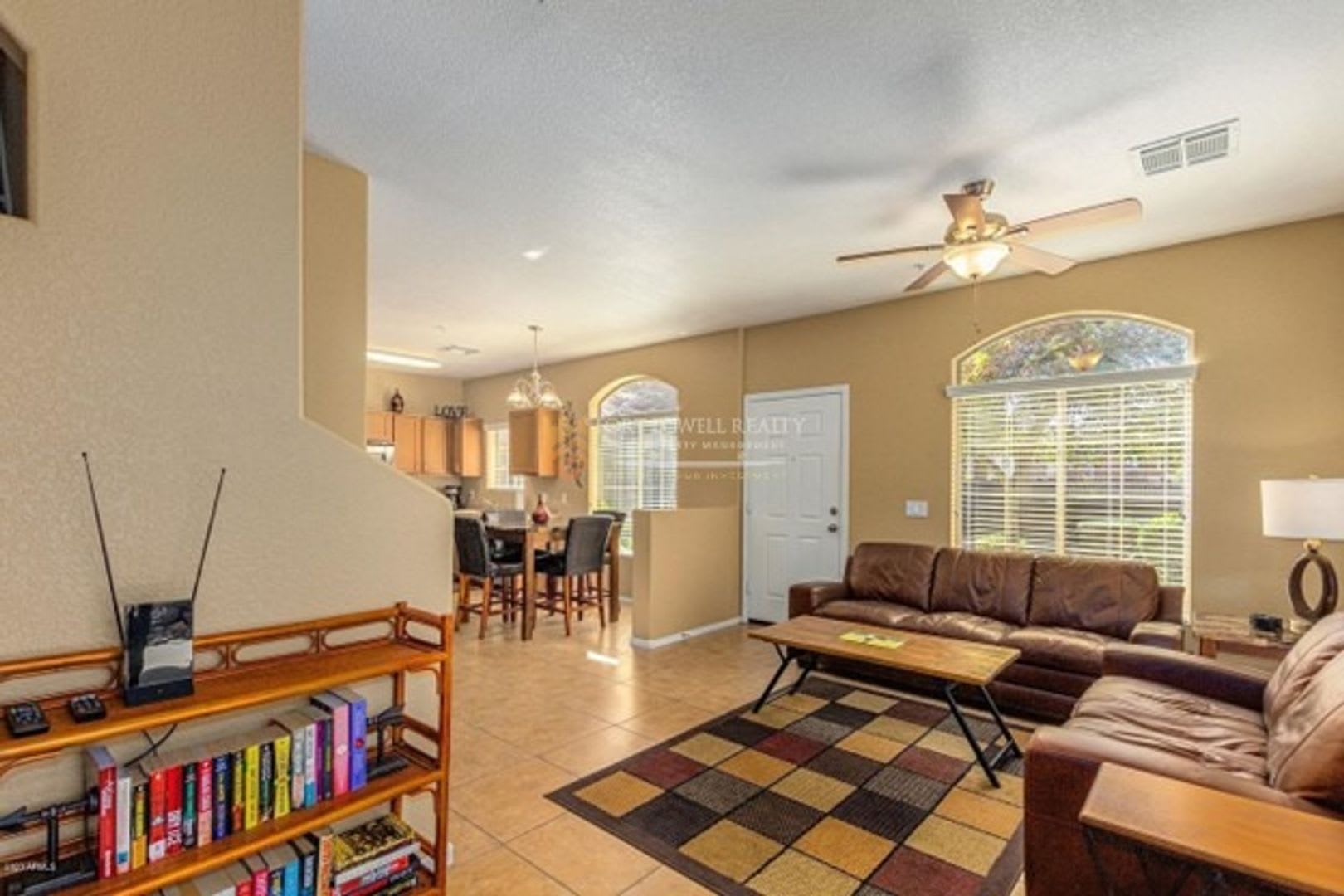2 Bedroom, 2.5 Bath Townhome Available NOW! SECTION 8 ACCEPTED! 1 Month Free with 24-Month Lease!! – photo 4