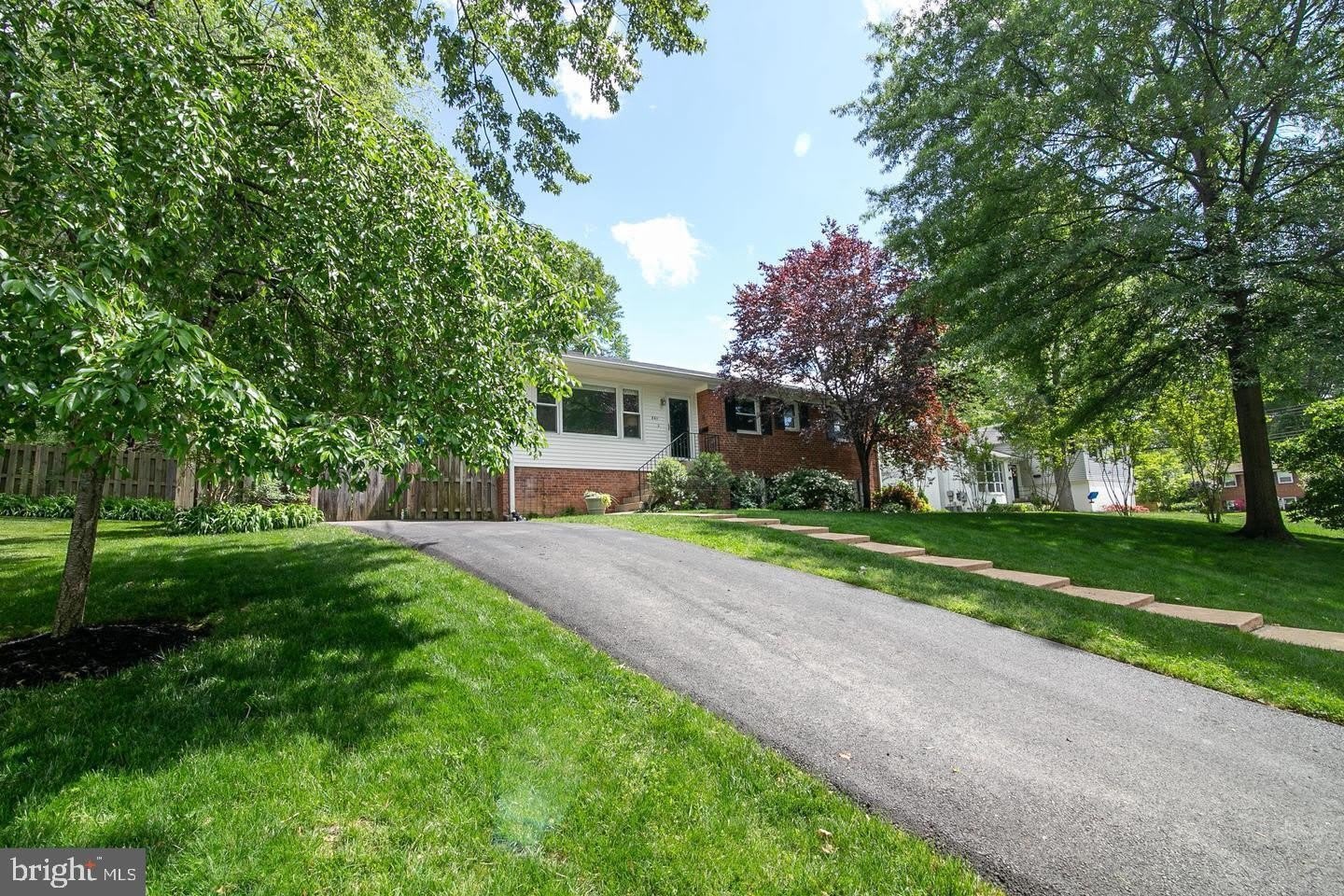8411 MOREY Lane – photo 3