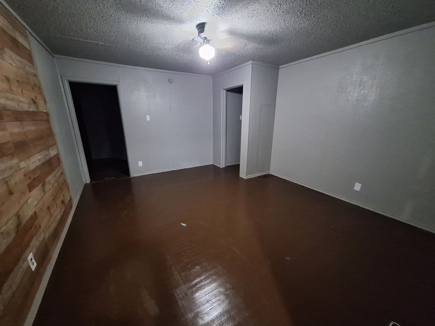 4 bedroom, 1.5 baths – photo 3