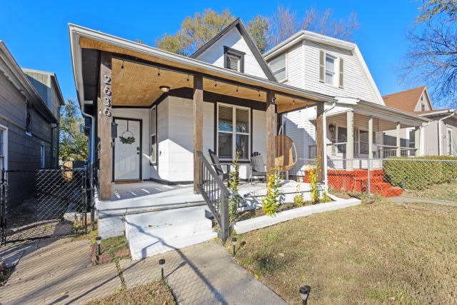 2636 Madison Avenue – photo 5