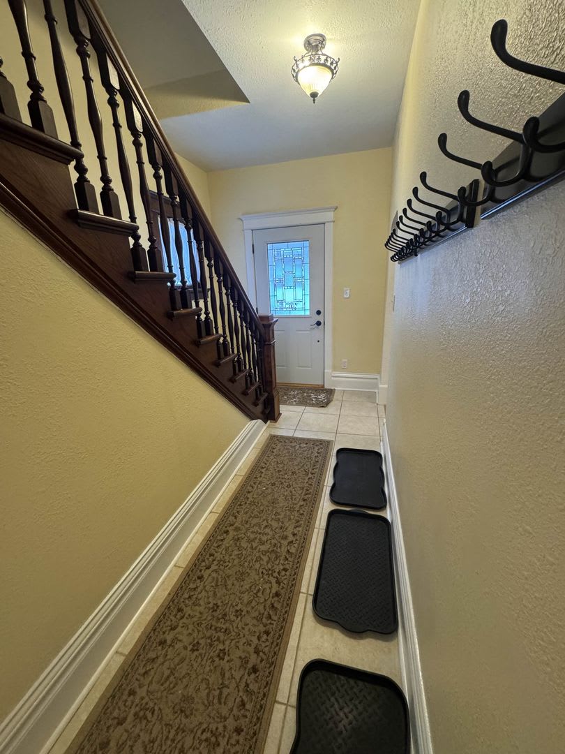 3 Bedroom Freshly Renovated Family Home in Houghton – photo 3