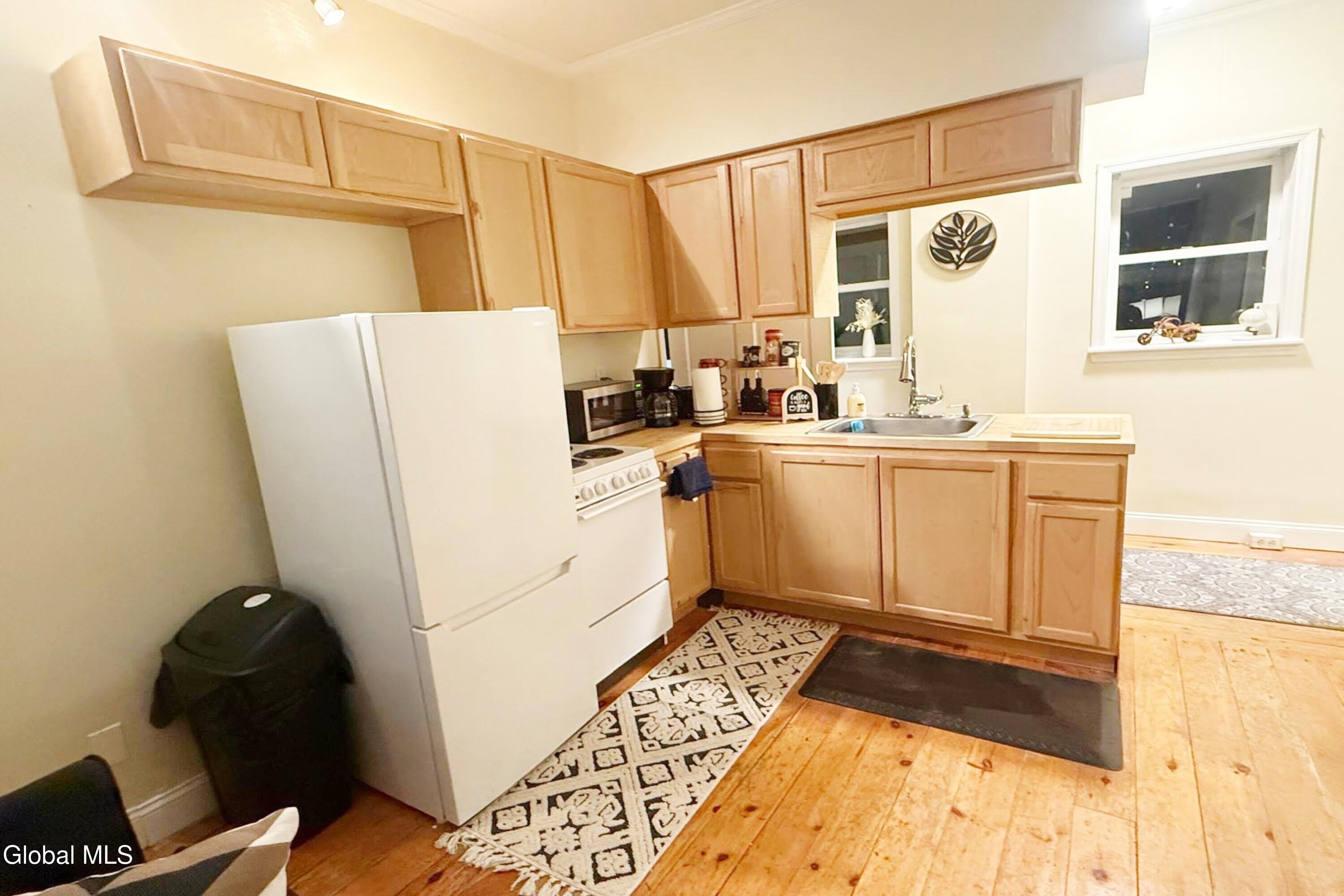 54 James Street – photo 5