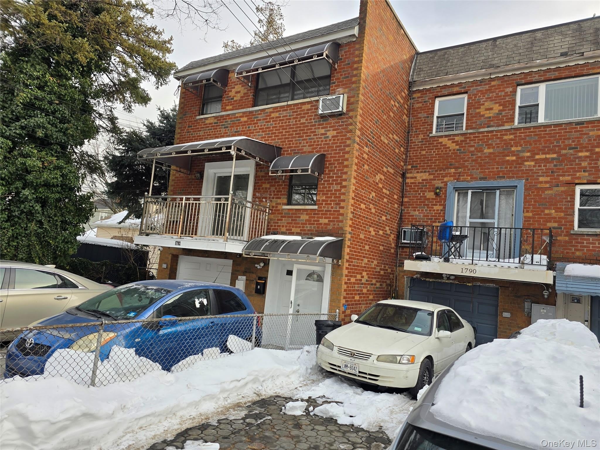 1792 Lacombe Avenue – photo 1