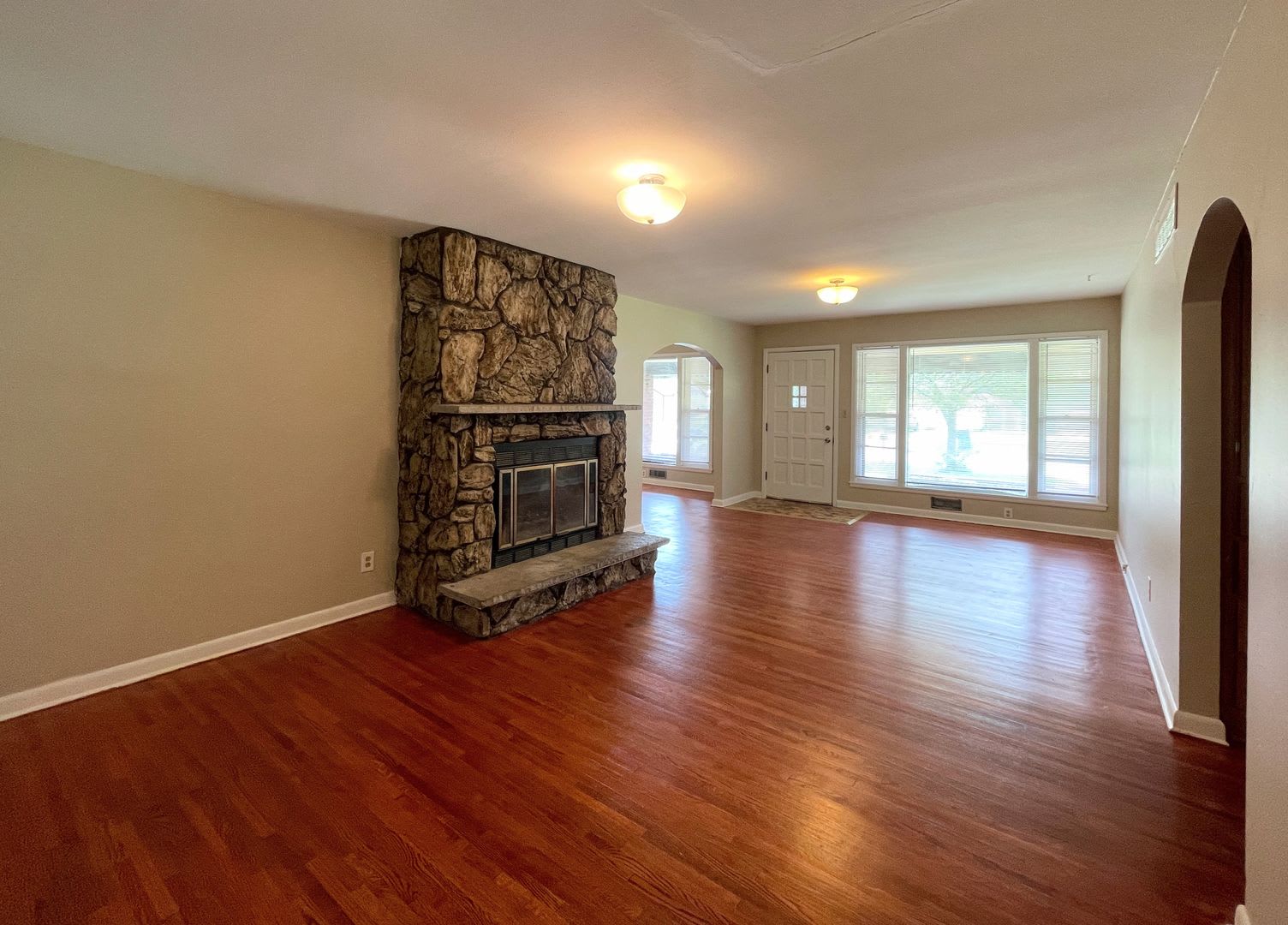 Updated Brick 3-Bedroom – photo 3