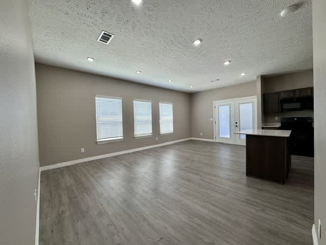 402 N 13th Pl #201 – photo 5