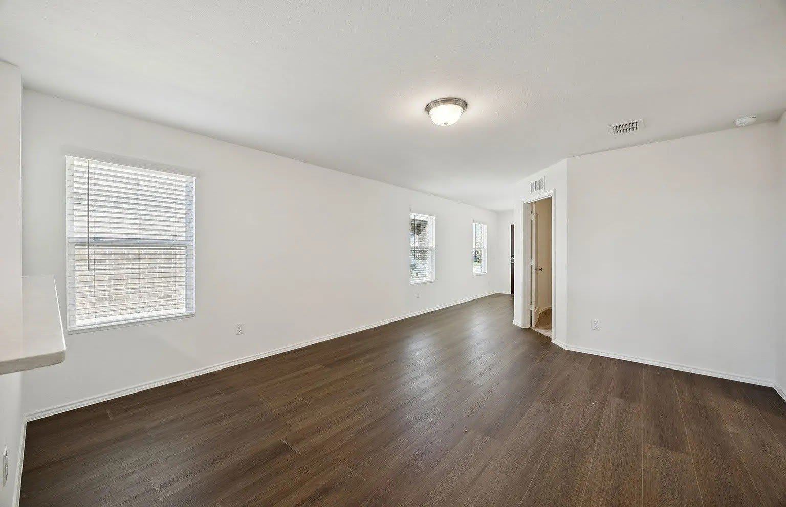 1135 Loch Way – photo 3