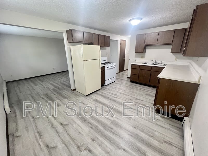 116 S Garfield ave – photo 5