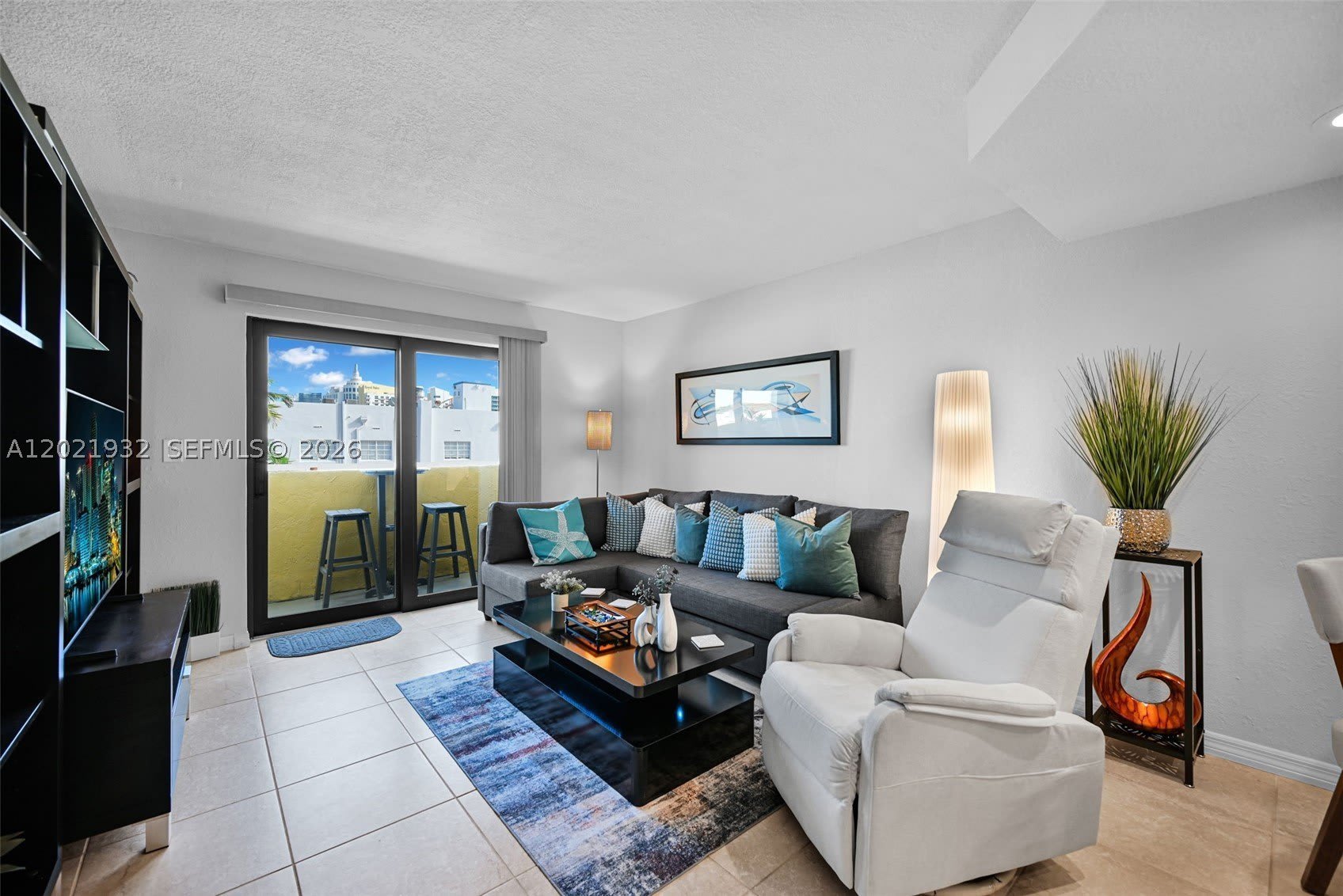 1334 Collins Ave – photo 5