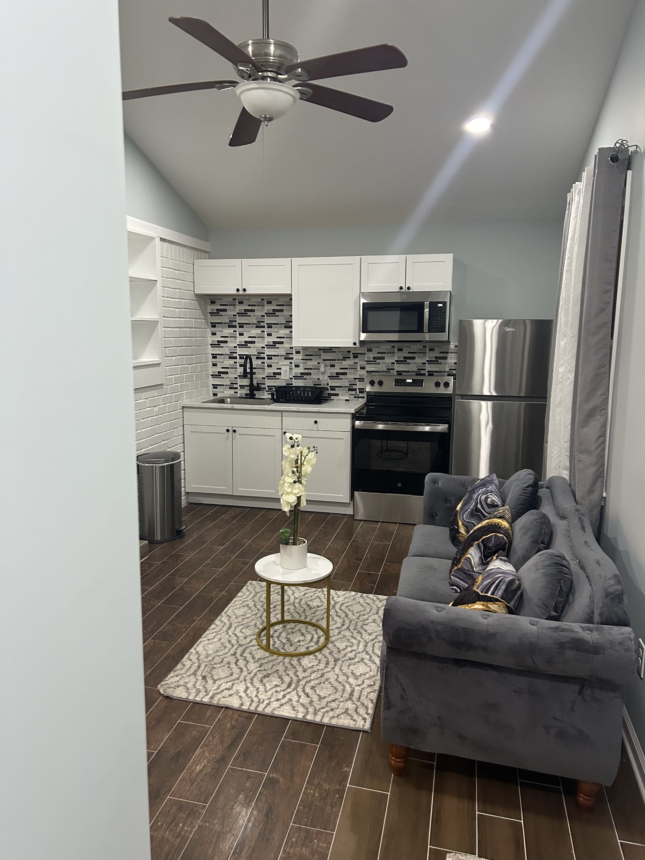 8323 Tudor Drive – photo 4