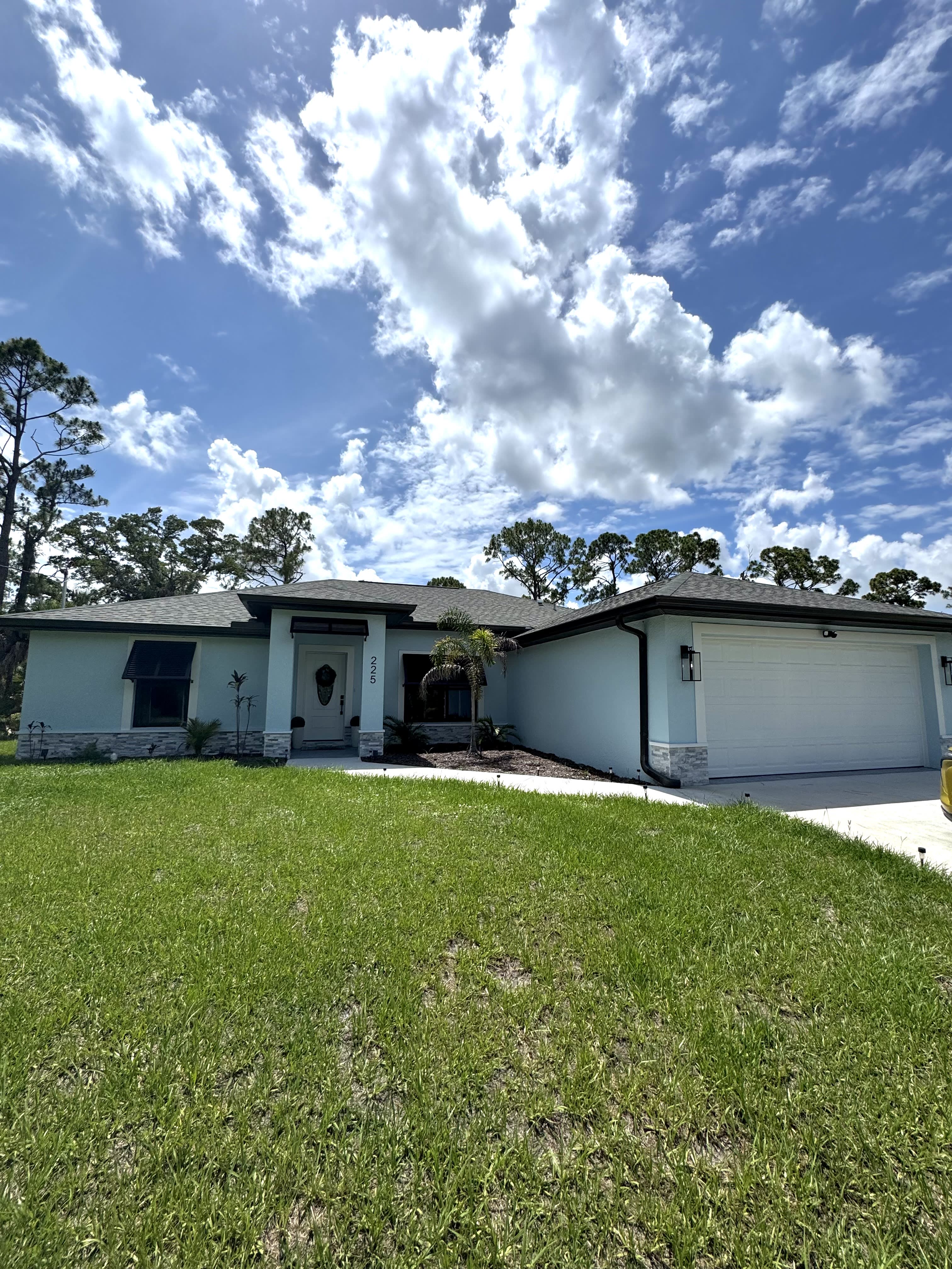 225 Overbrook Street – photo 1