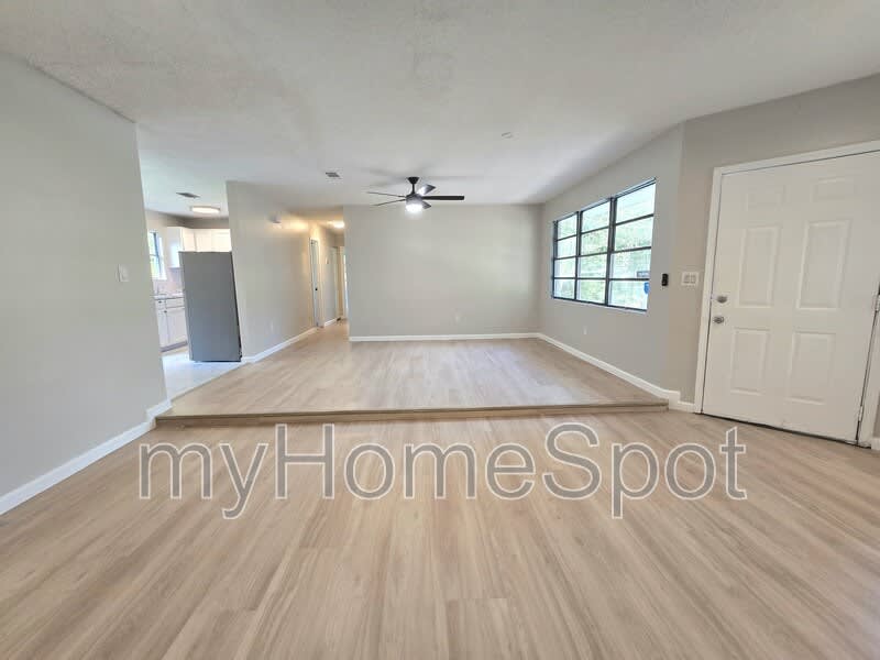 1017 Fremont Ave – photo 4