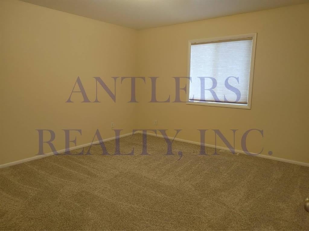 1112 Elm Ave – photo 4