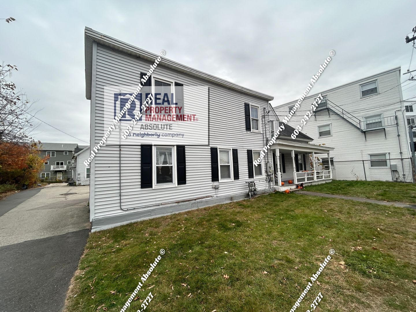 Cozy 2 Bedroom Upstairs Unit – photo 4