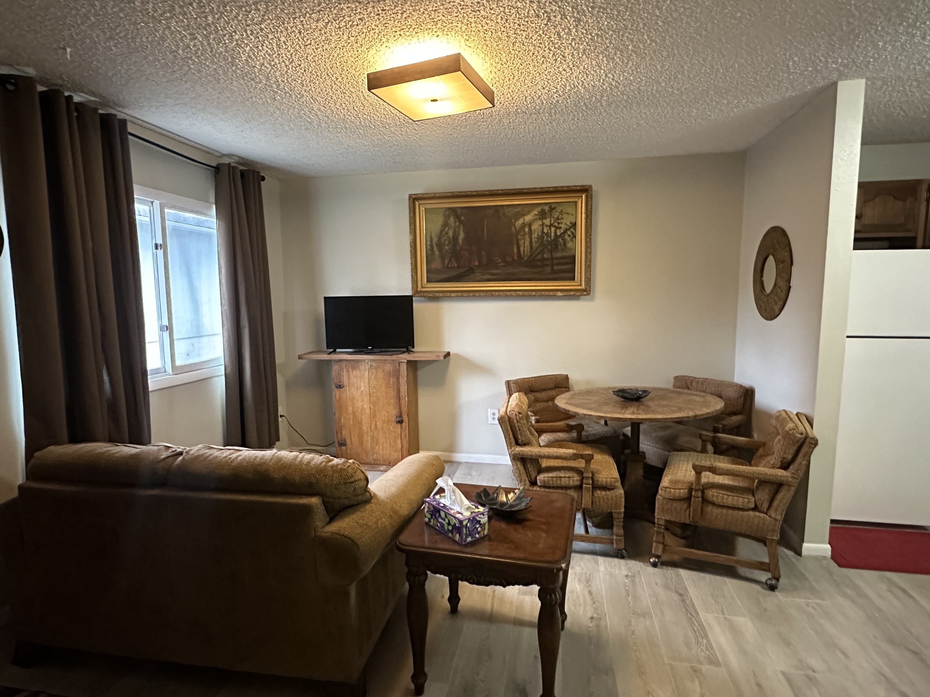 414 1st Apt B – photo 3