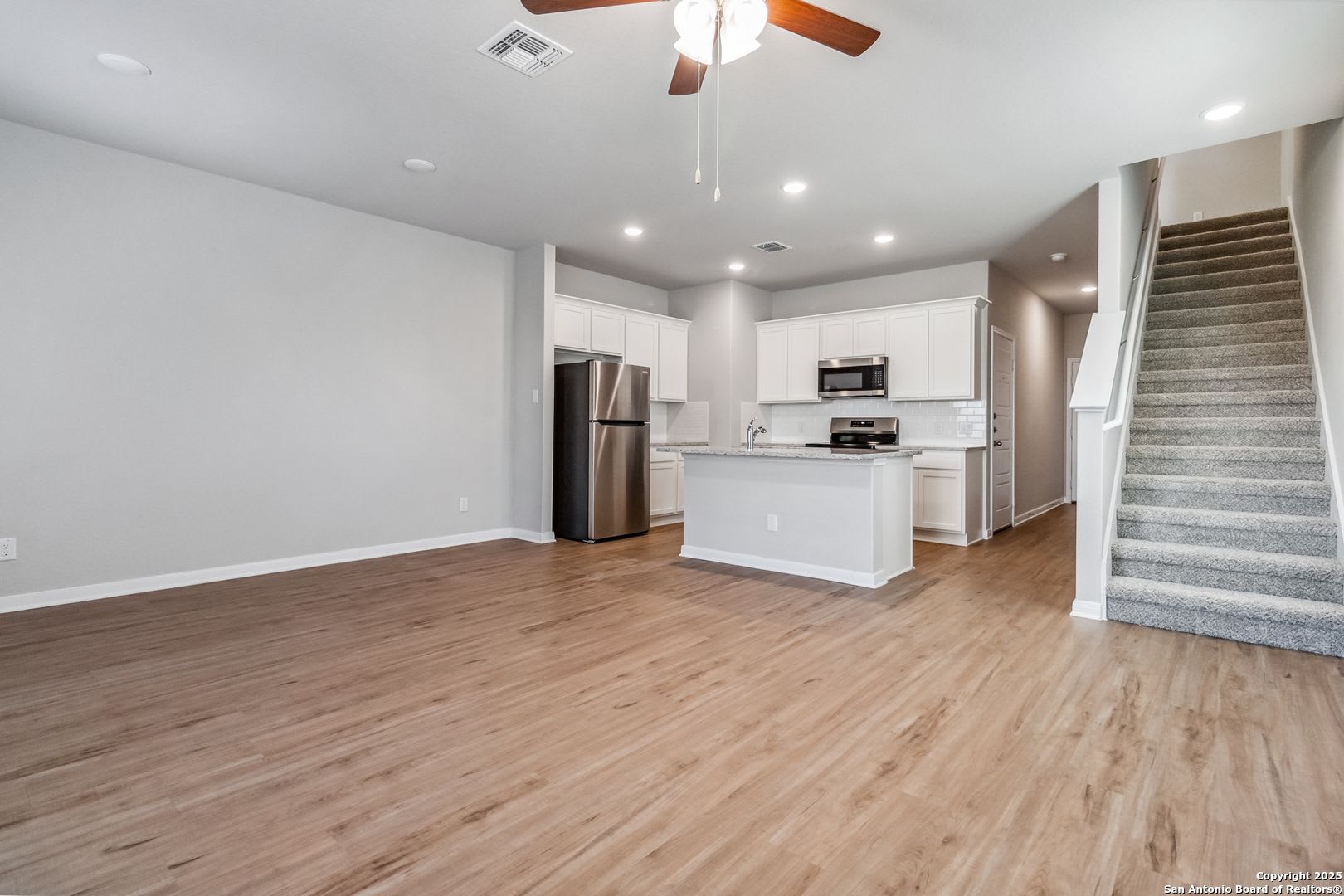 Luxury Townhome in Abbott Run! – photo 2