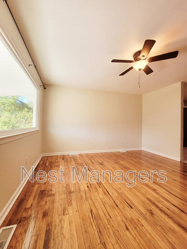 2201 Ireland Drive – photo 3