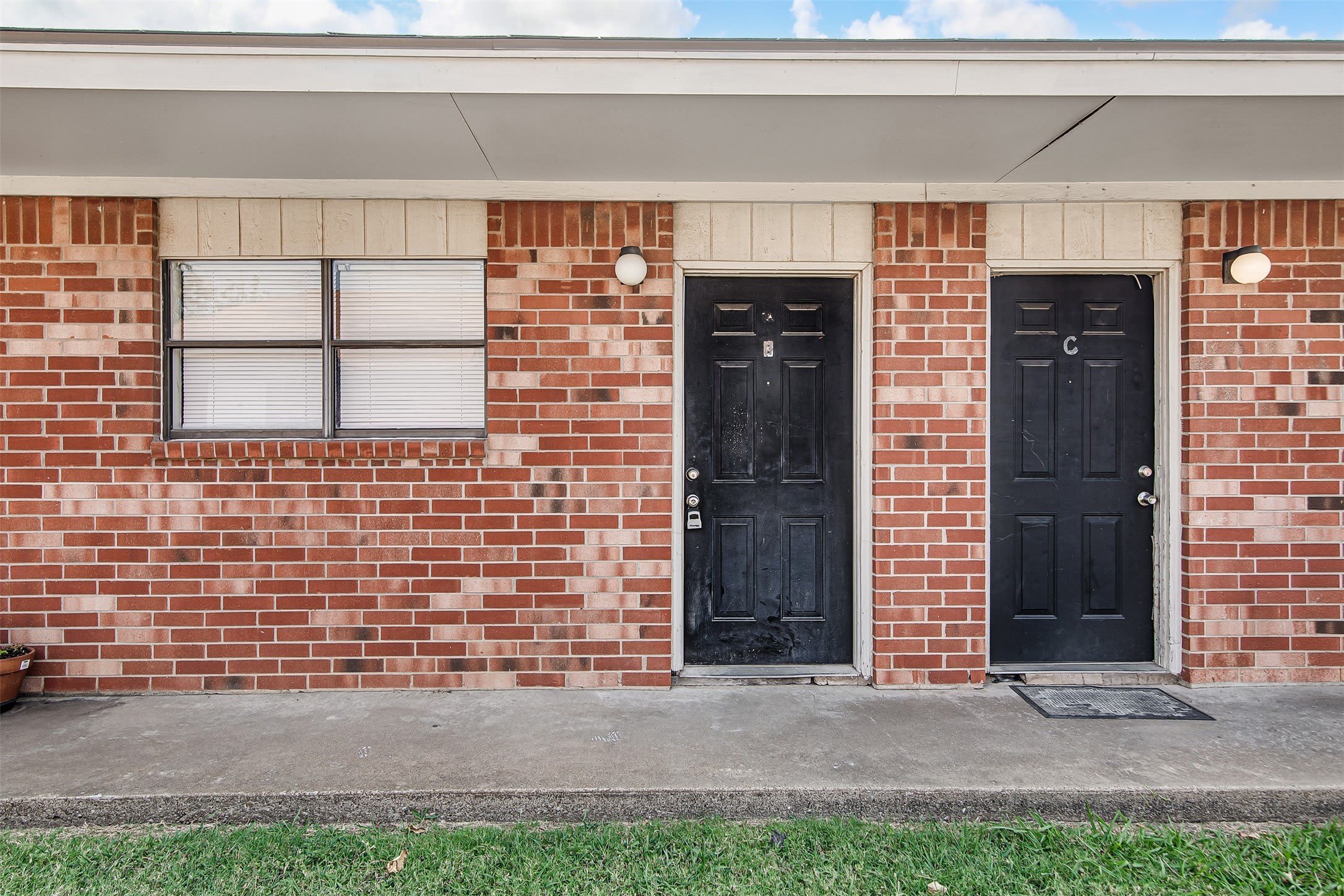 1709 Short Street – photo 2