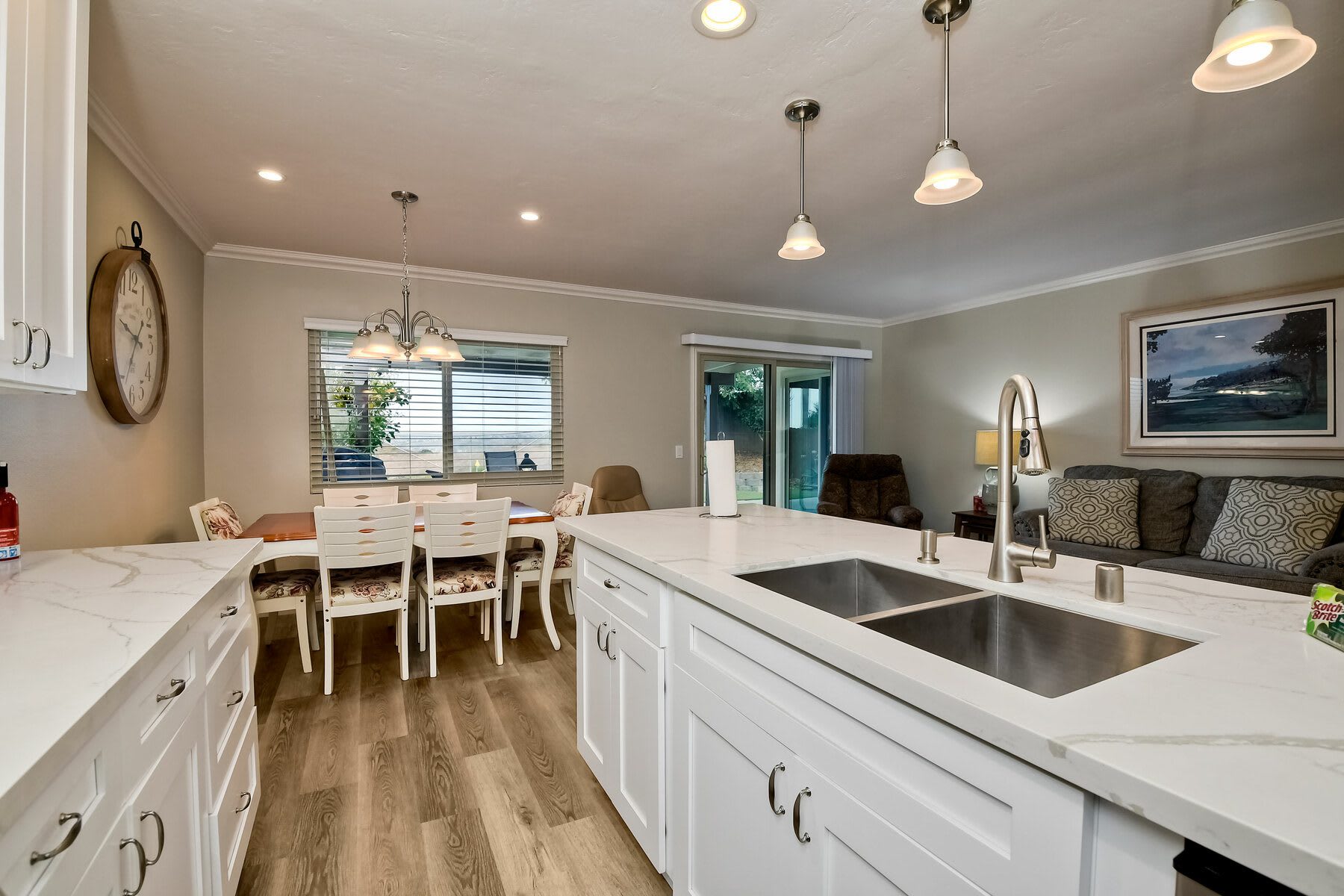 263 San Dimas Ave – photo 3