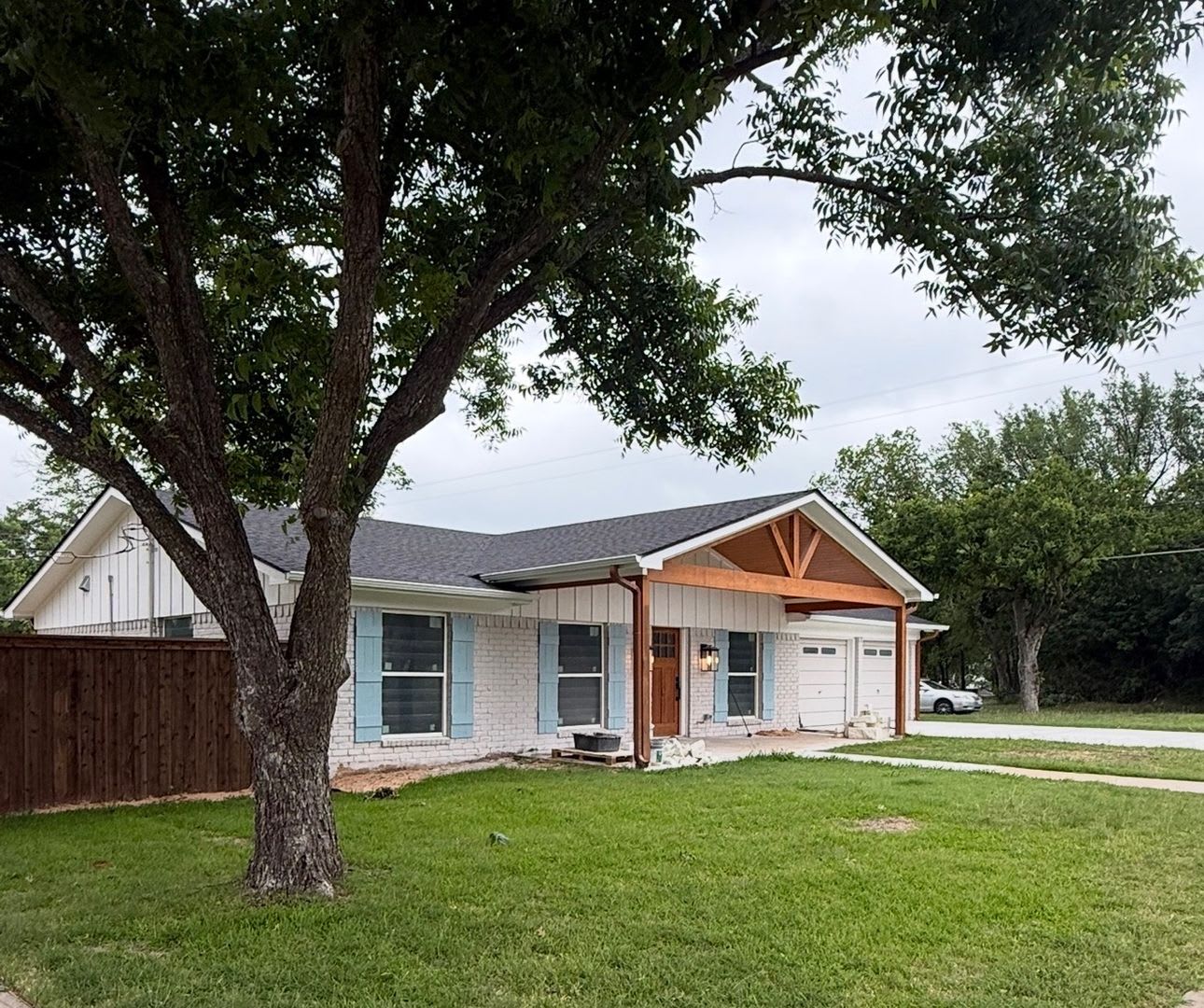 3BR / 2BA House – photo 2