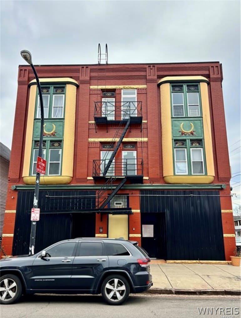 236 Massachusetts Avenue – photo 1