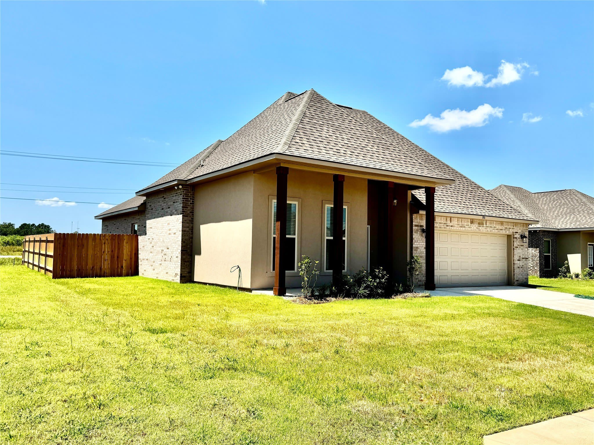 190 Berkshire Place – photo 2