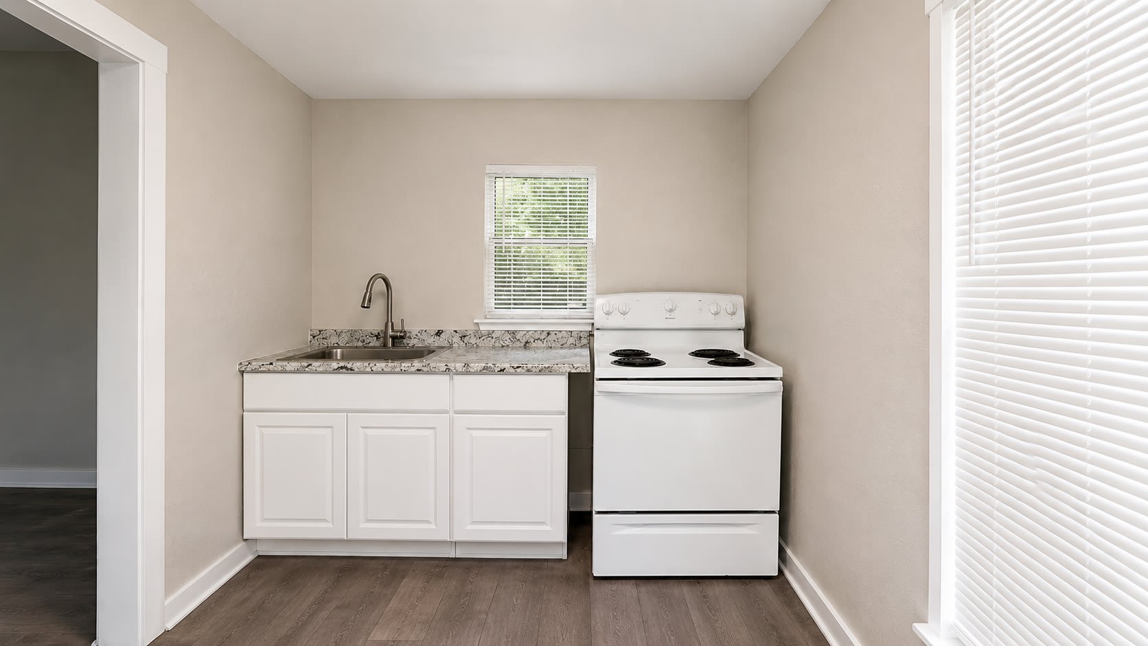 1817 San Luis Street – photo 2
