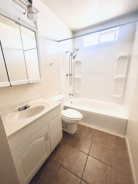 960 Mckay Court – photo 5