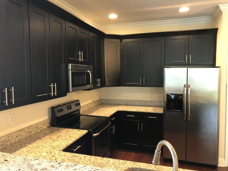2553 South Mills Avenue – photo 2