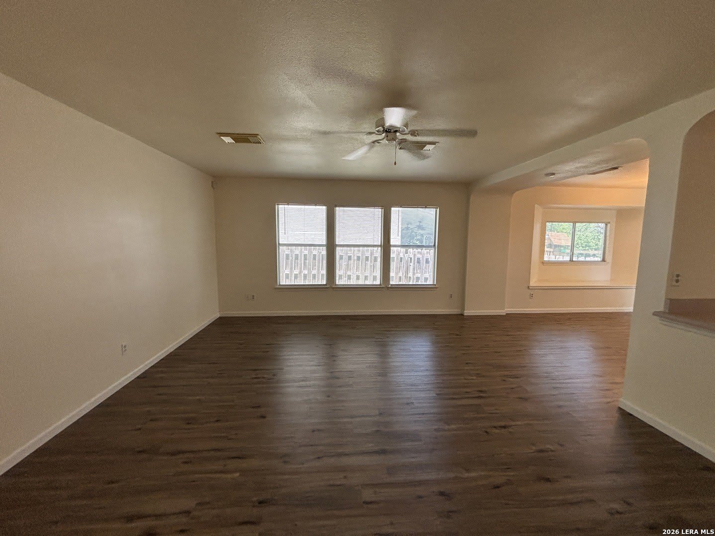 8214 CHESTNUT MANOR DR – photo 3