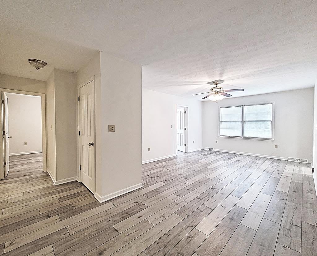 330 Jones Lane – photo 2