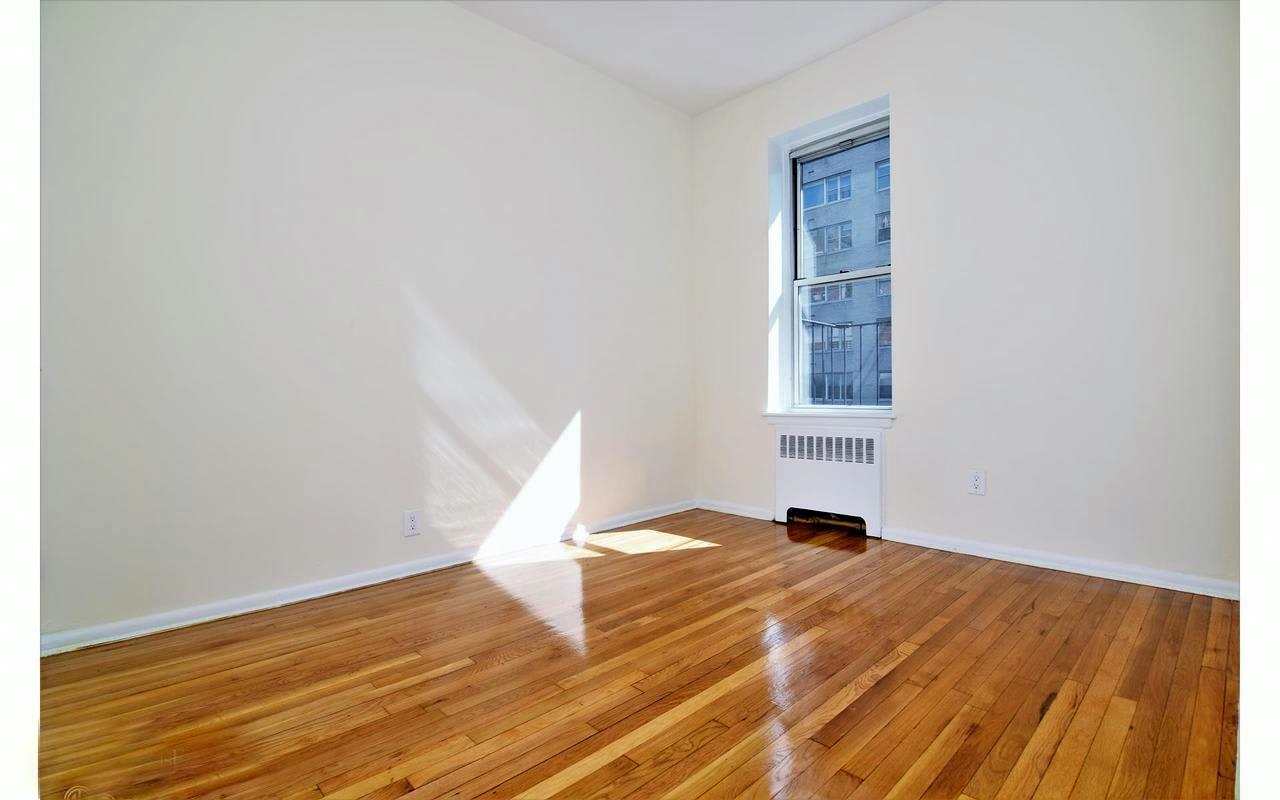 133 East 84Th Street – photo 4