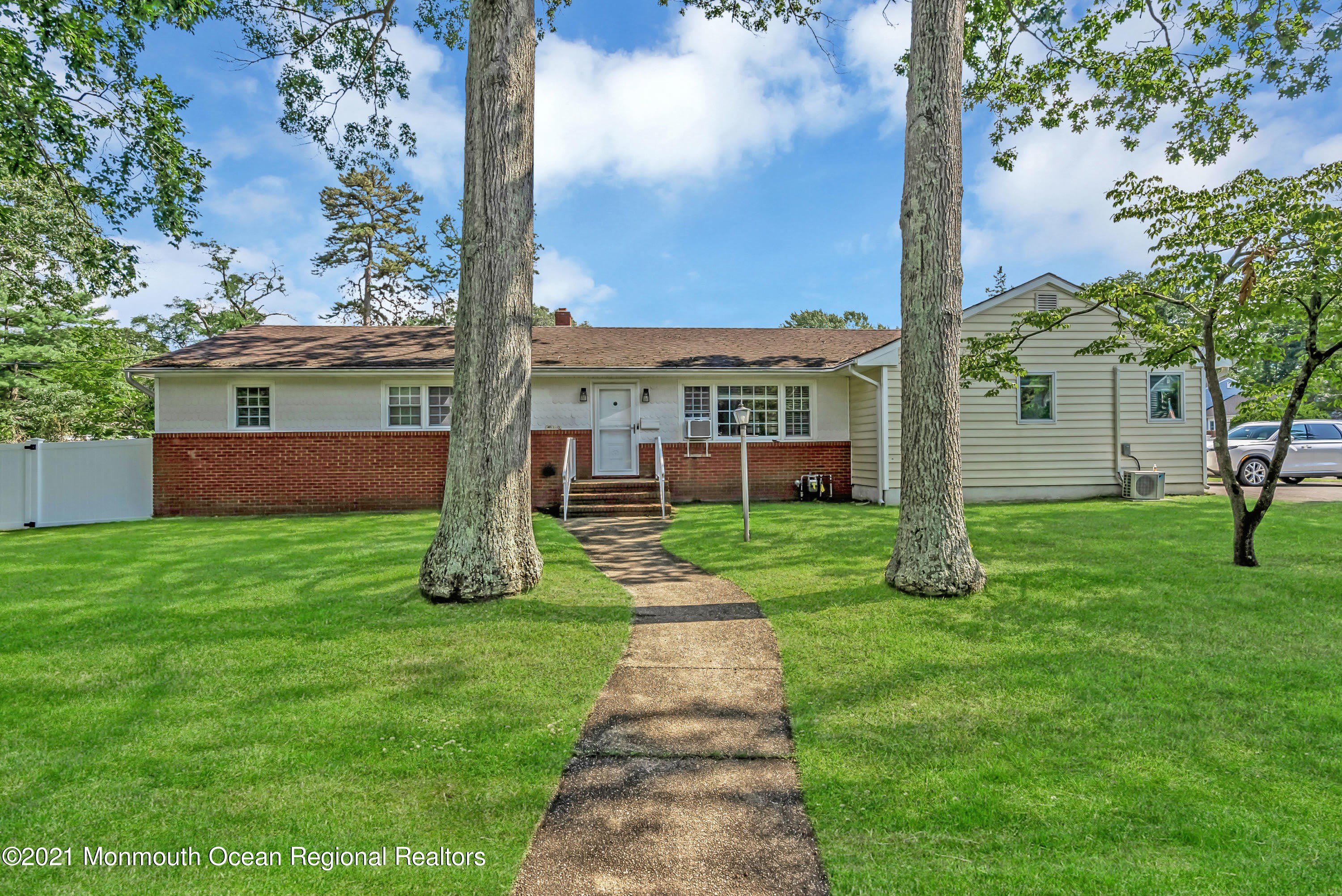 410 Wells Avenue – photo 1