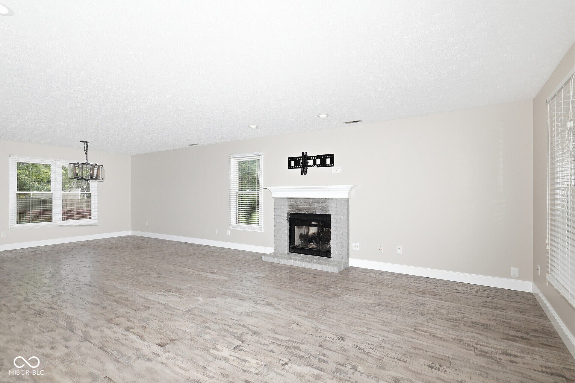 9224 Oak Knoll Lane – photo 3