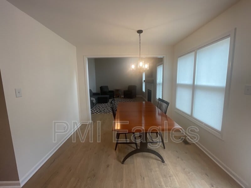 1142 Old Charlotte Trace – photo 5