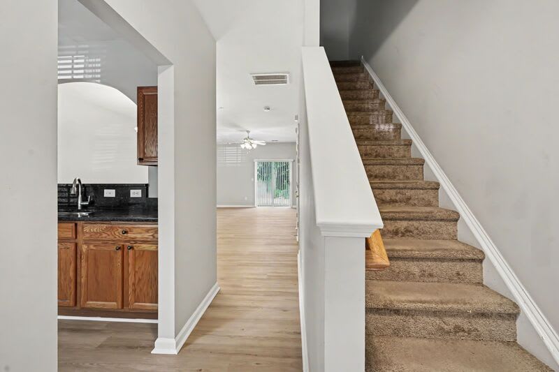 2224 Winthrop Chase Dr – photo 3