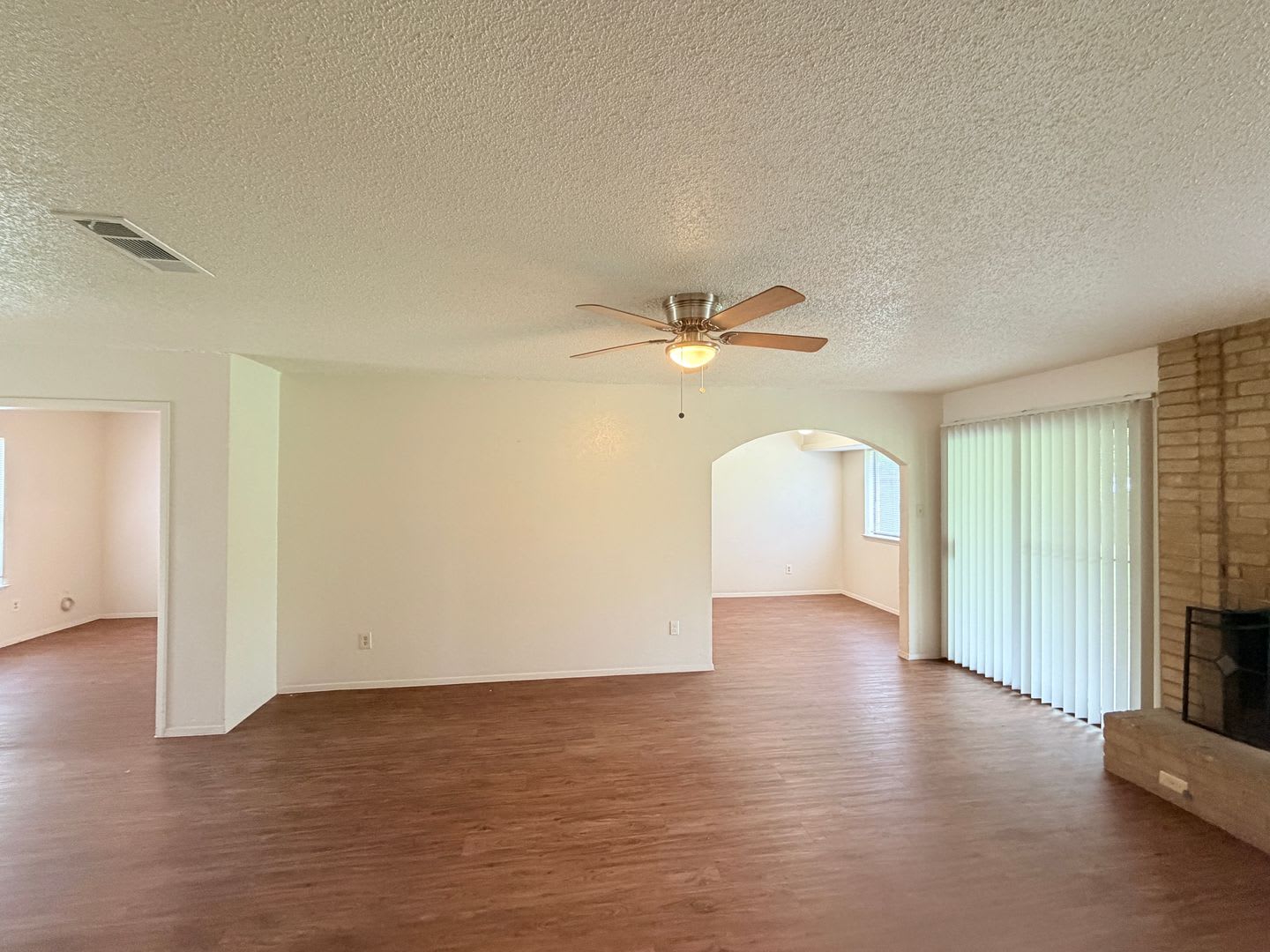 Located on Cul-De-Sac Near Domain Shopping Center – photo 3